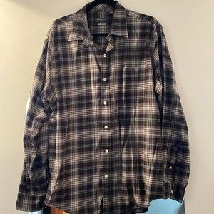 Men’s Large Van Heusen Button Down